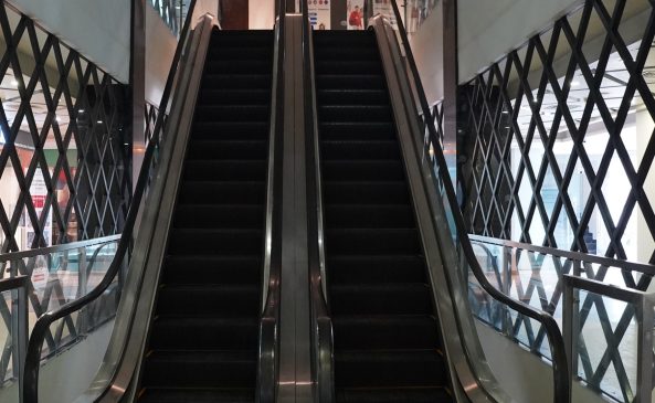 Kohistan Sadar Escalator